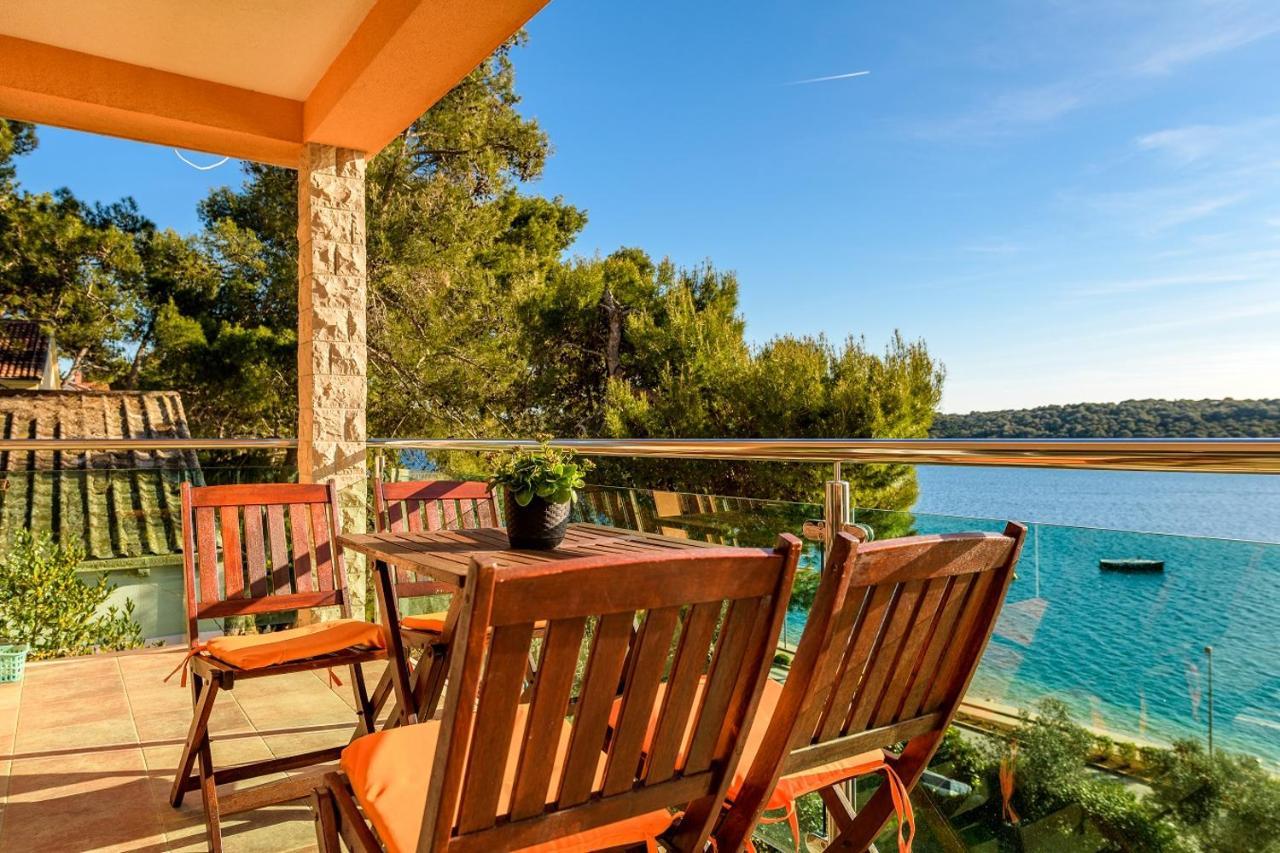 Villa Magnolia Малий Лошинь Екстер'єр фото
