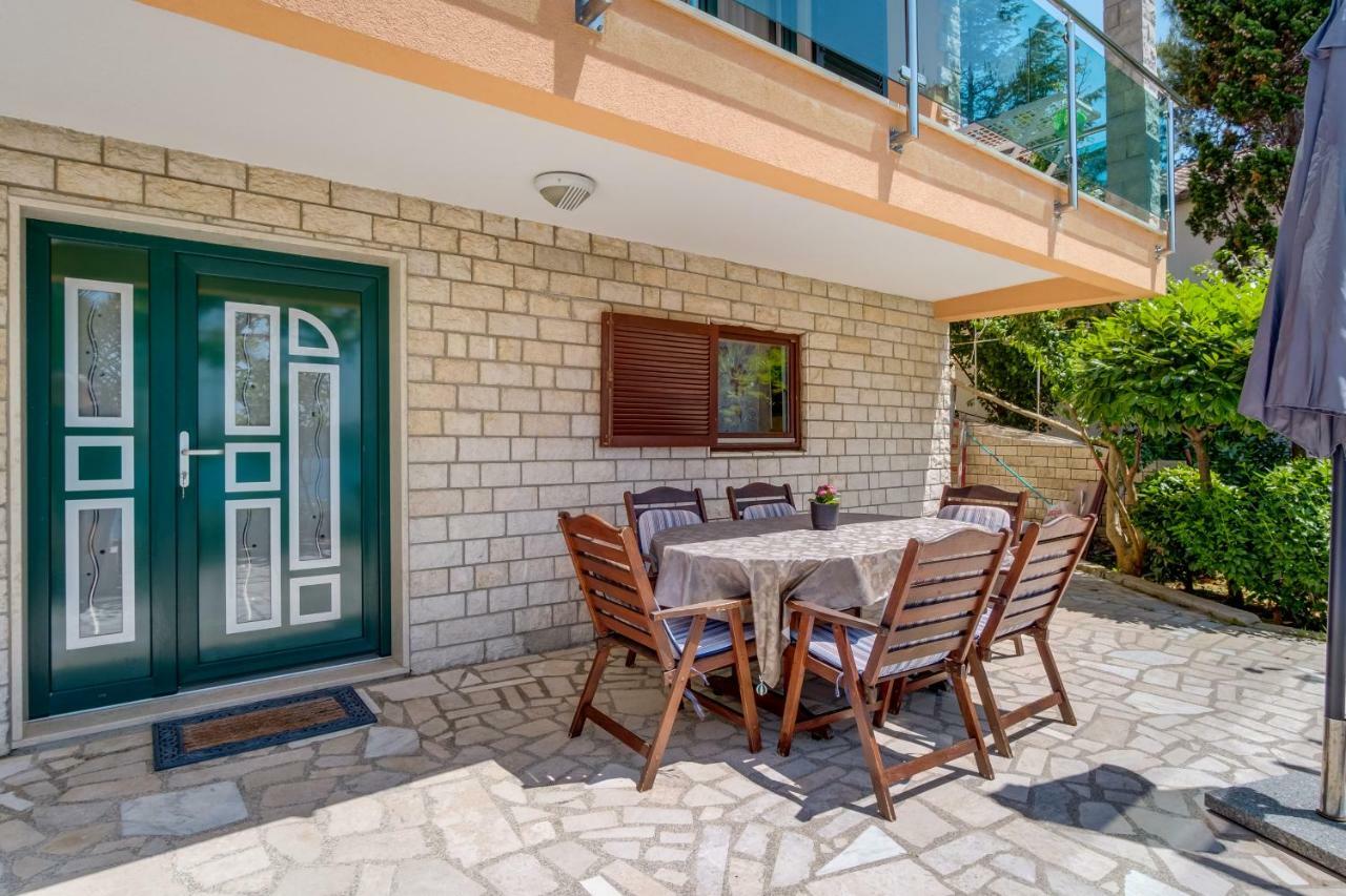 Villa Magnolia Малий Лошинь Екстер'єр фото