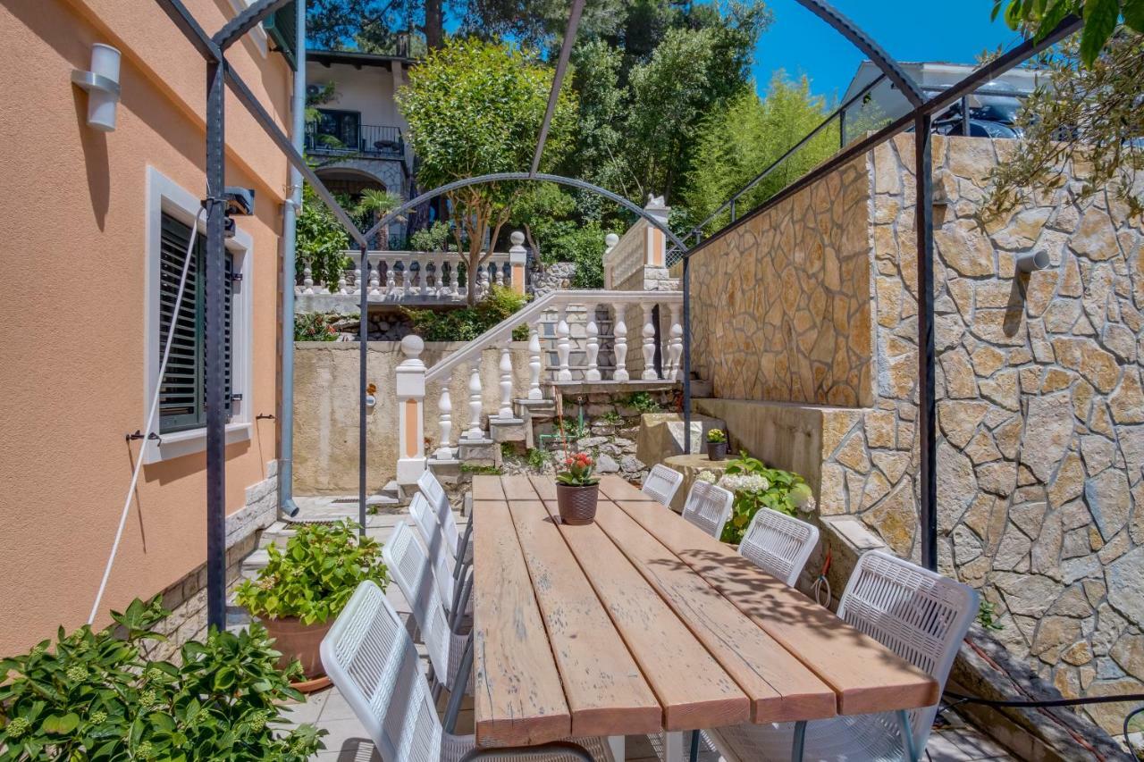 Villa Magnolia Малий Лошинь Екстер'єр фото